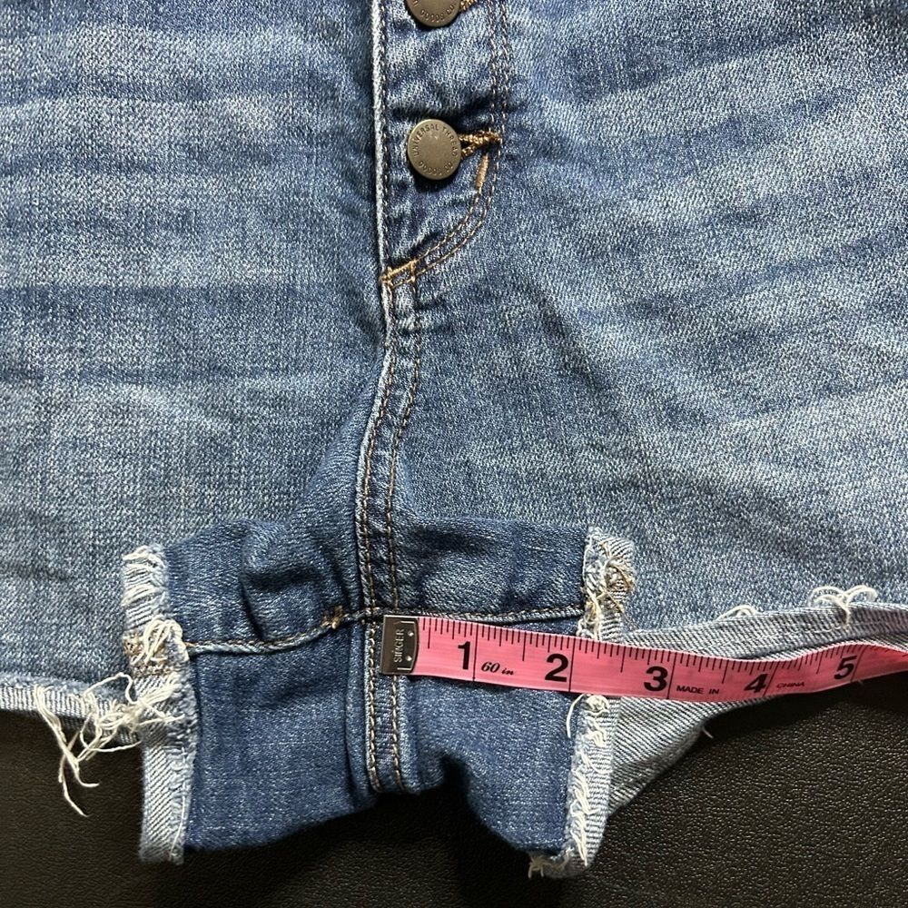 Universal Thread Button Fly Cut Off Jean Shorts S… - image 12